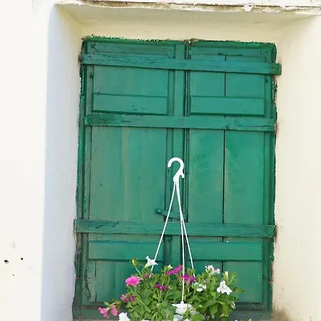 Korona アパート ザダル