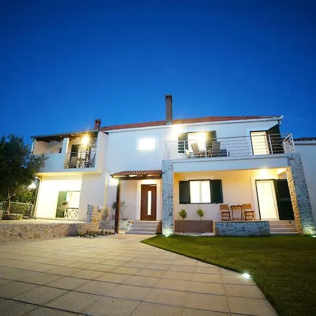 Korona アパート ザダル