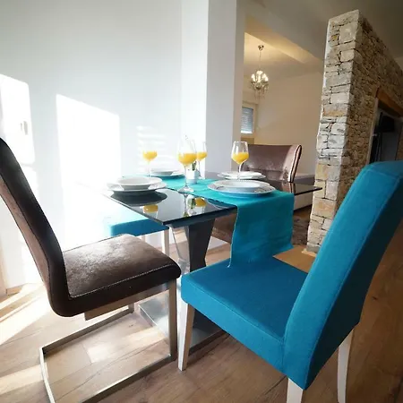 Korona アパート ザダル